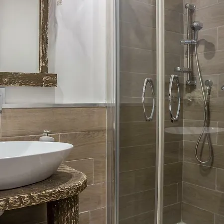 Maricciolu Suites And * Όλμπια